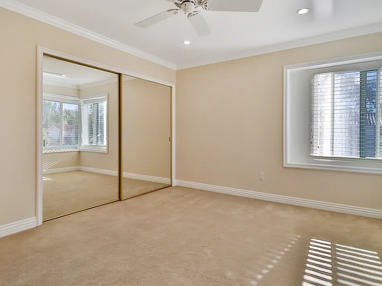 1164 S Galesmoore Ct — Photo 24