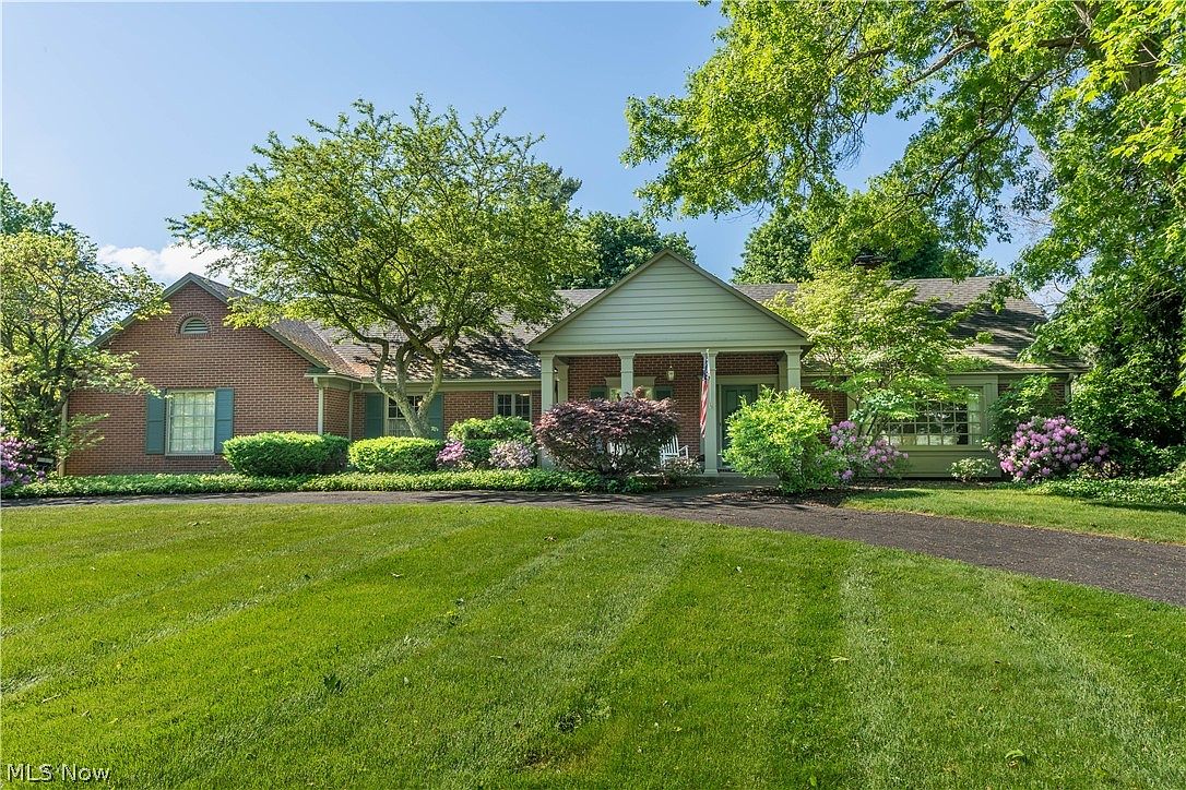 1020 Edgewood St SE, North Canton, OH 44720 Zillow