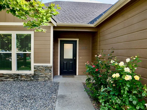 327 W California Ave, Homedale, ID 83628
