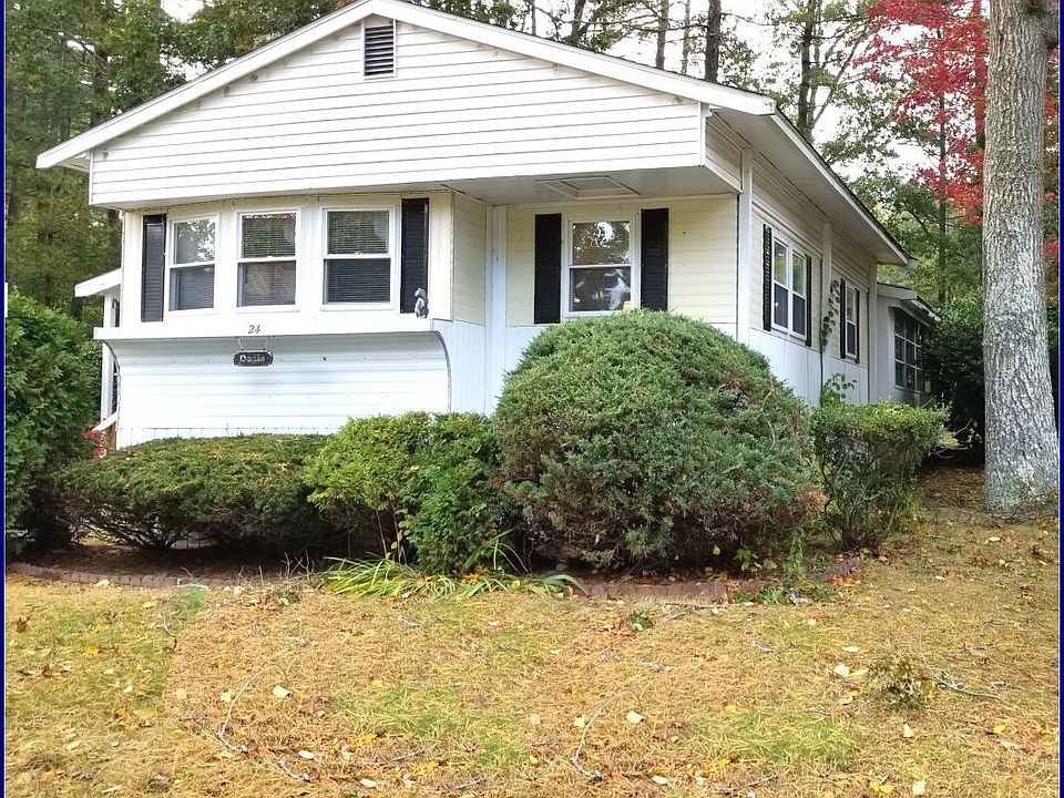 1st image of 24 Rosewood Dr