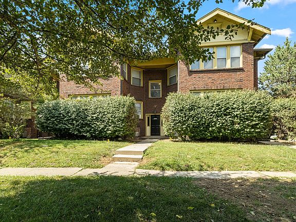2nd image of 3520-3534 E Fall Creek Pkwy #3534-C