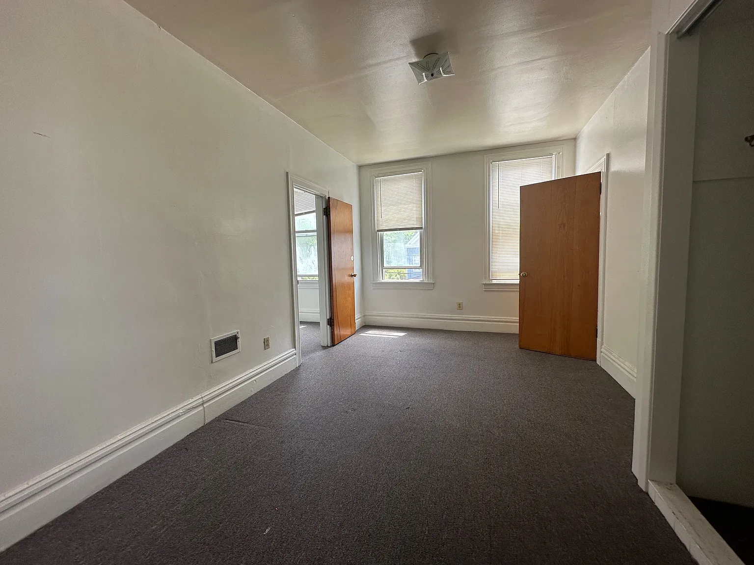 1 bed, $700 — Photo 4