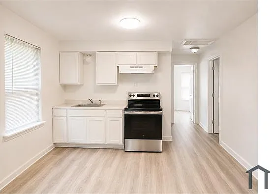 3 bed, 1000 sqft, $1,499 — Photo 4