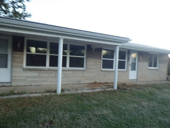 3rd image of 7400 W County Road 550 S