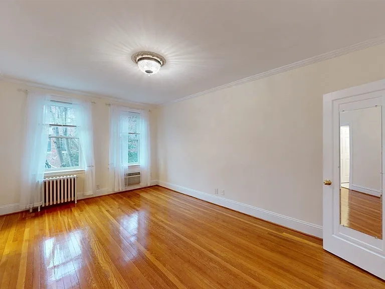 311 Tappan St #3 — Photo 28