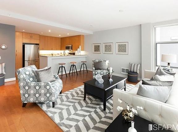 3rd image of 235 Berry St APT 313