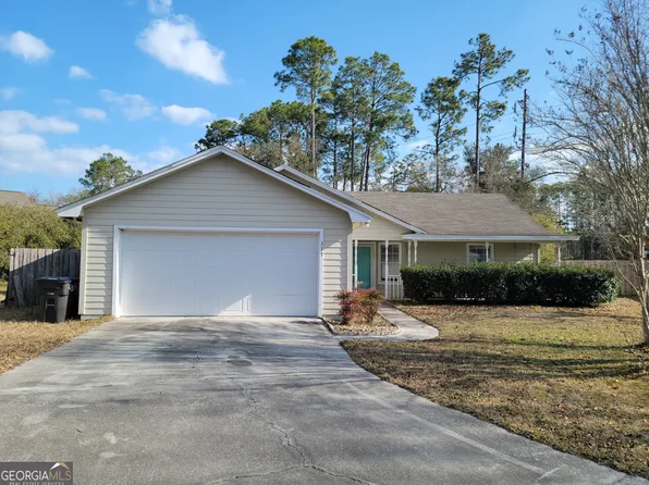 337 Hallowes Dr, Saint Marys, GA 31558