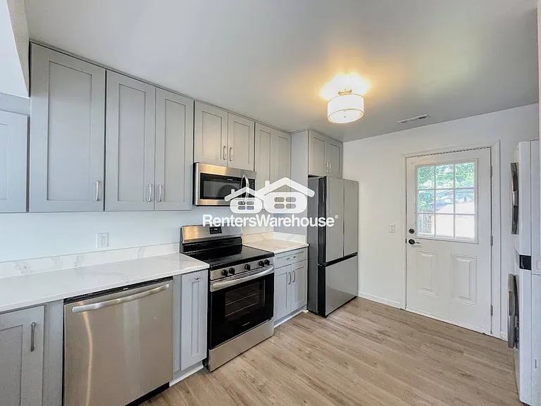 613 Delaware Ave — Photo 6