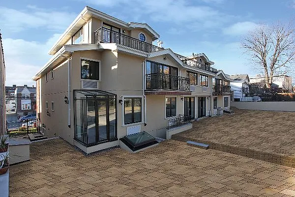 Sold by Dorsa Group | media 25