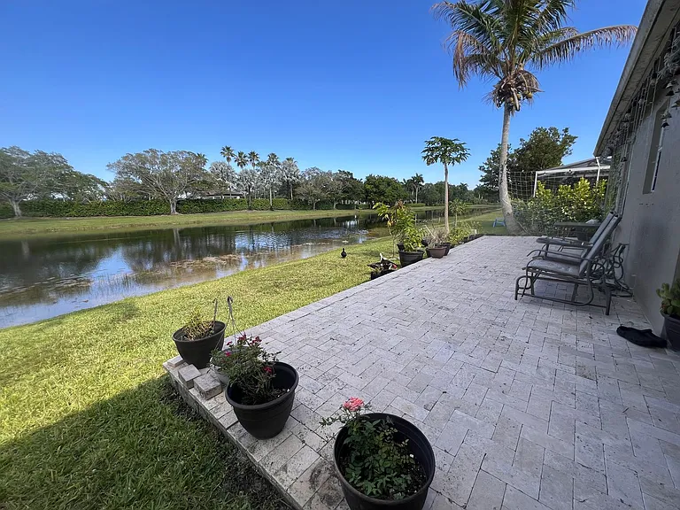 1590 Orion Ln — Photo 21