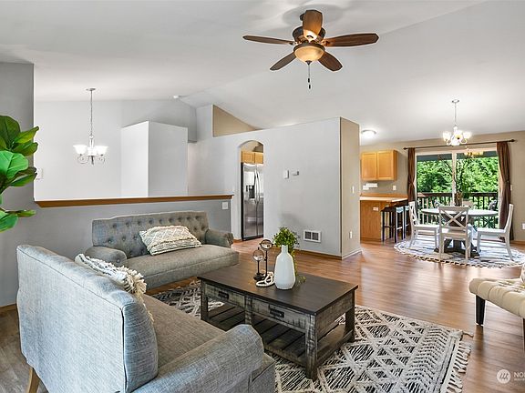 5th image of 19633 Silverton Way