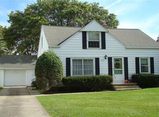 253 Hedstrom Dr, Amherst, NY 14226