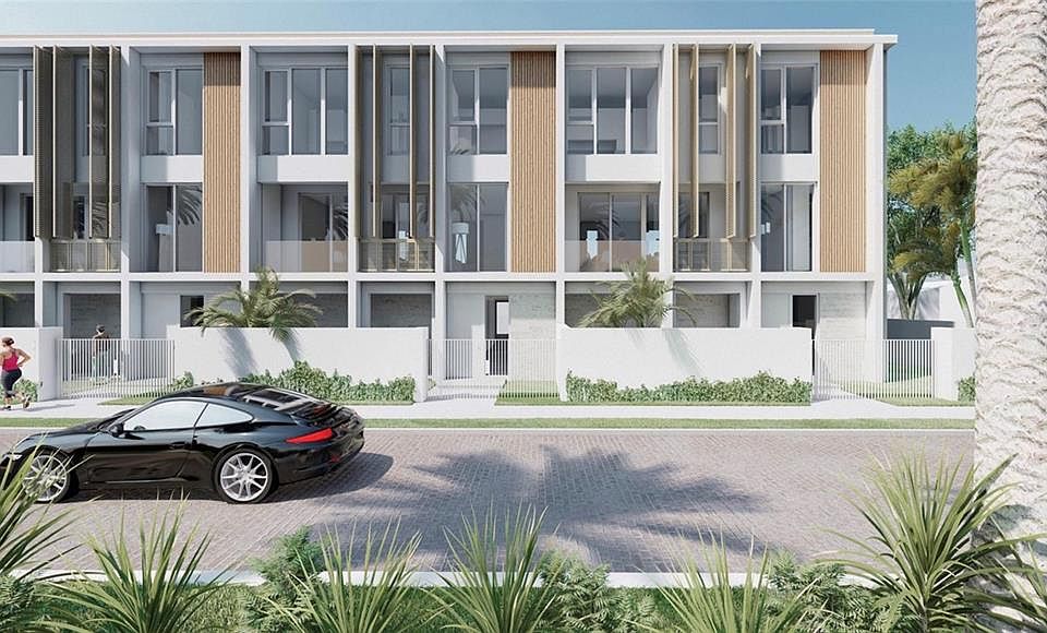 1st image of 2702 N WOODROW AVENUE #5