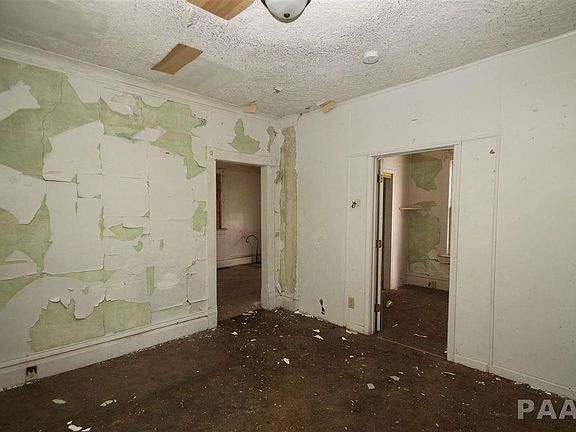5th image of 1533 S Westmoreland Ave
