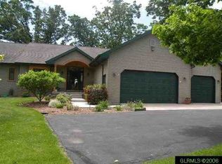 W1941 Twin Lakes Rd, Markesan, WI 53946