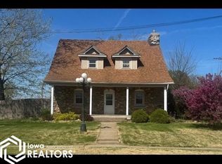 807 S Clinton St, Albia, IA 52531