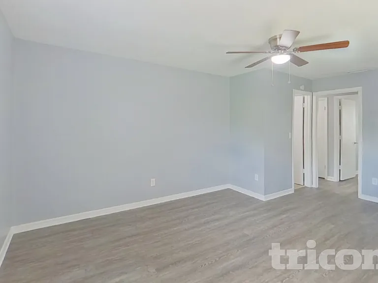 947 Rich Dr — Photo 6