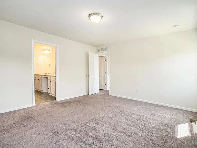 2895 Dillon Dr — Photo 25