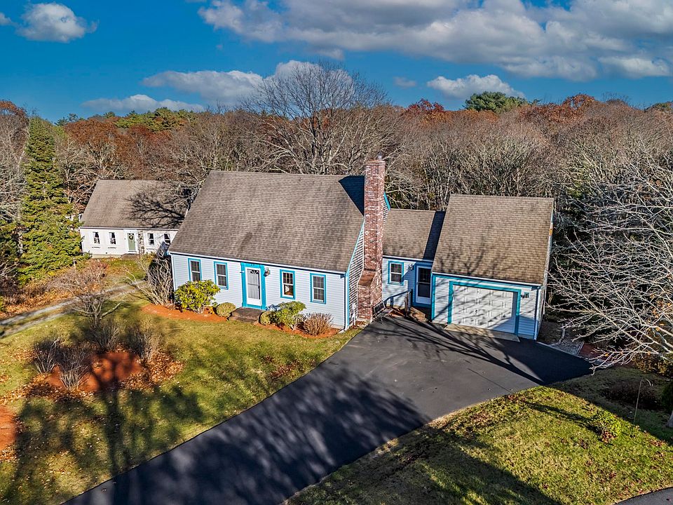 1st image of 23 Meadowood Lane