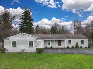 48 Maple Hill Dr, Chagrin Falls, OH 44022