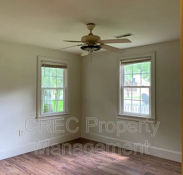 711 Locust St — Photo 20