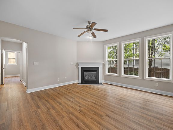 5th image of 120 Hatchet Creek Ct
