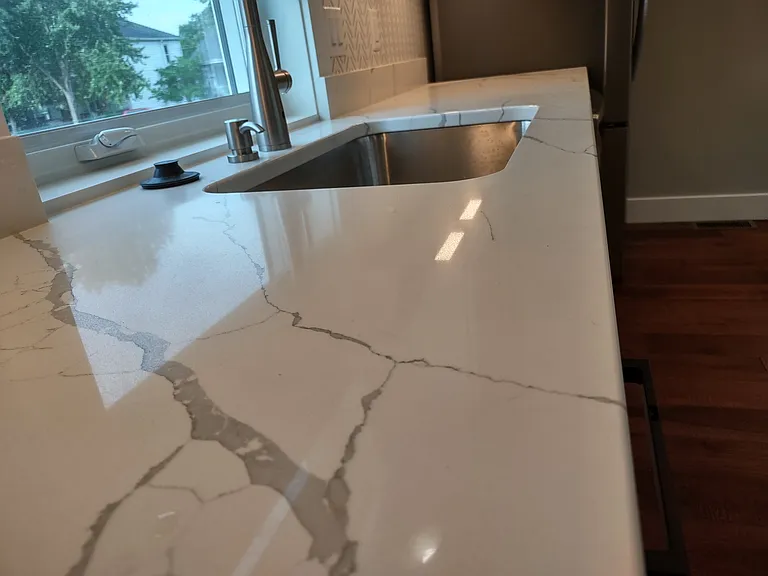 300 W Crawford Ave — Photo 6