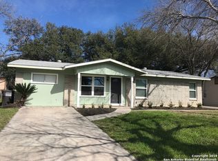 4915 Newcome Dr, San Antonio, TX 78229