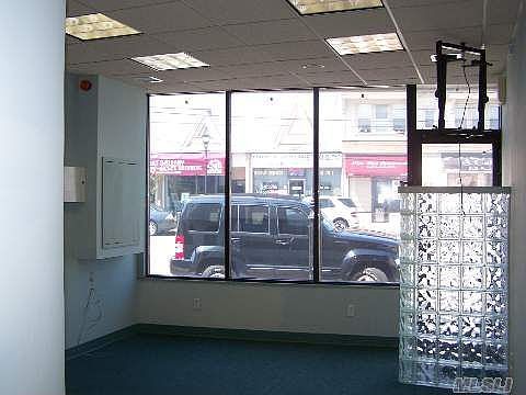 Home for Sale in Massapequa, NY $259,000