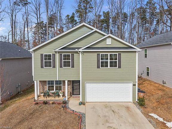 2nd image of 4734 Black Forest Dr