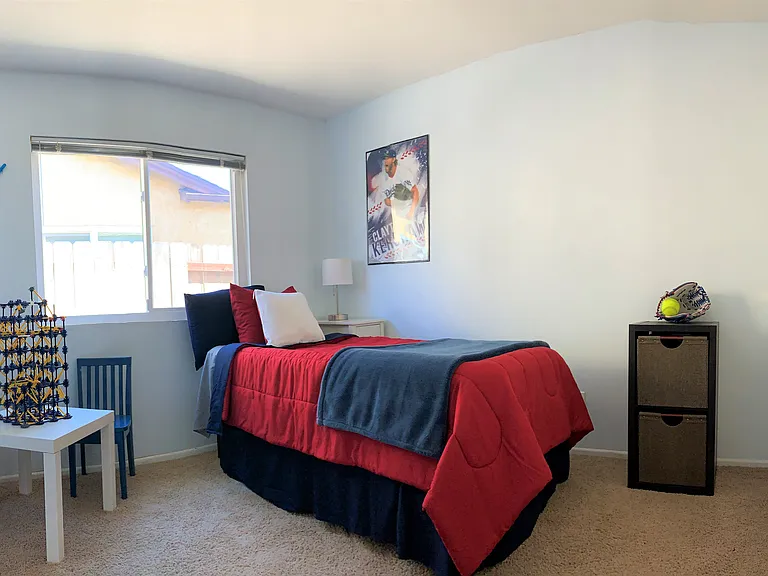 7902 Flanders Dr — Photo 10