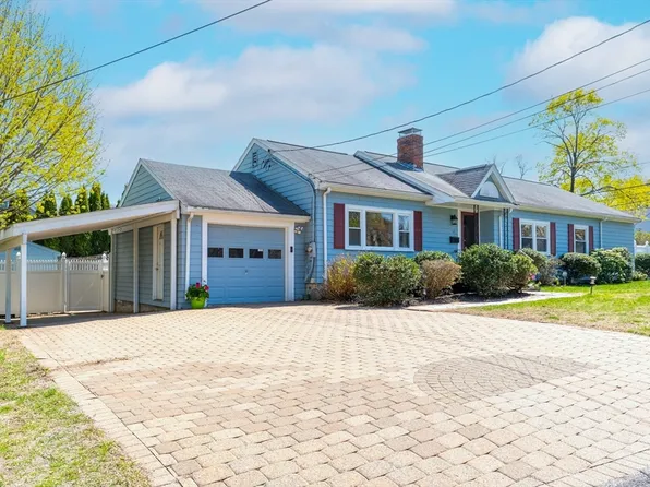 12 Longmeadow Rd, Arlington, MA 02474