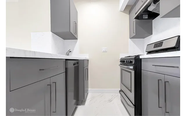 Rented by Douglas Elliman | media 15