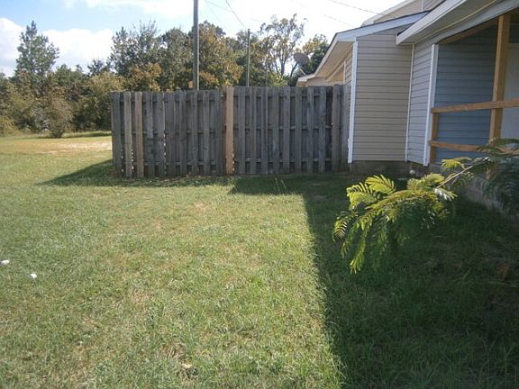 3rd image of 4902 Log Cabin Dr #112-6