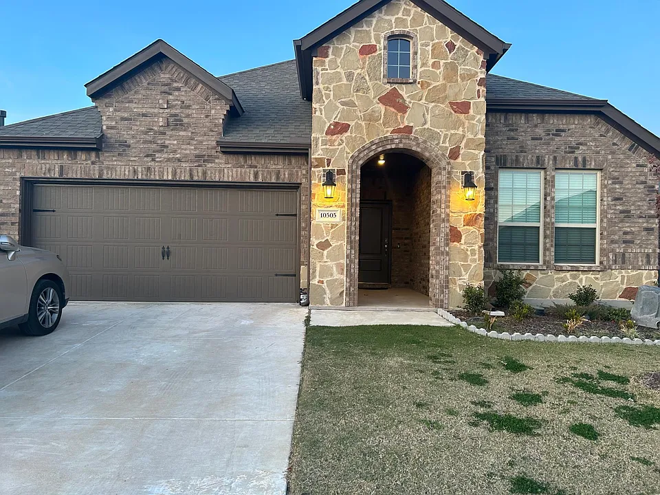10505 Twisting Springs Dr