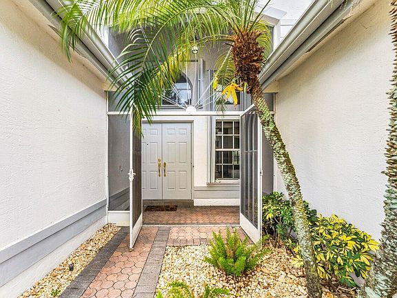 5th image of 11518 Pamplona Boulevard