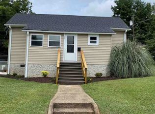 17 D St, Inman, SC 29349