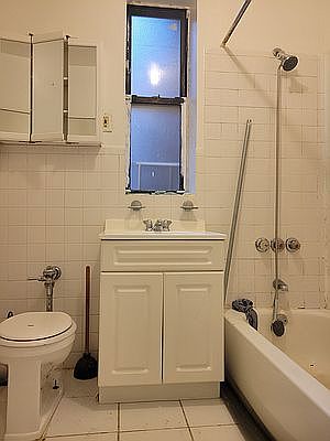 4th image of 736 W 181st St APT 2L