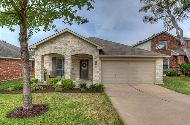 1st image of 1611 Melissa Oaks Ln