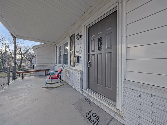 2nd image of 2004 Frisse Ave