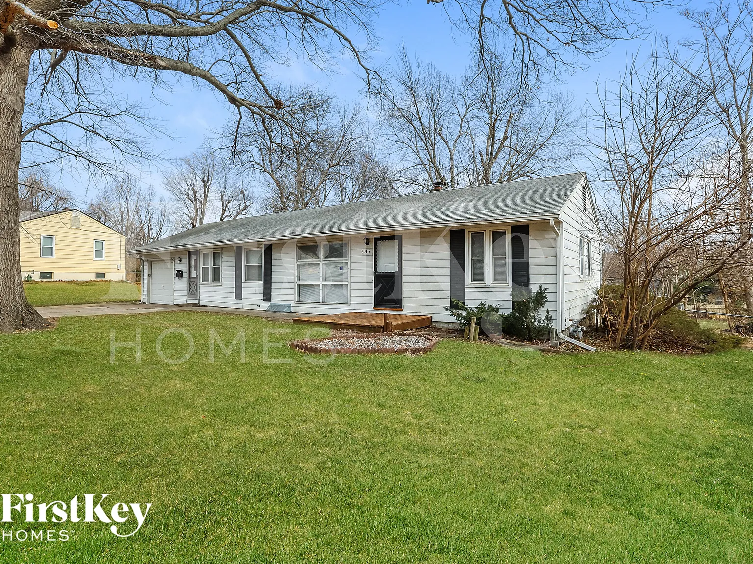 3 bed, 1.5 bath, 1224 sqft, $1,700 — Photo 2
