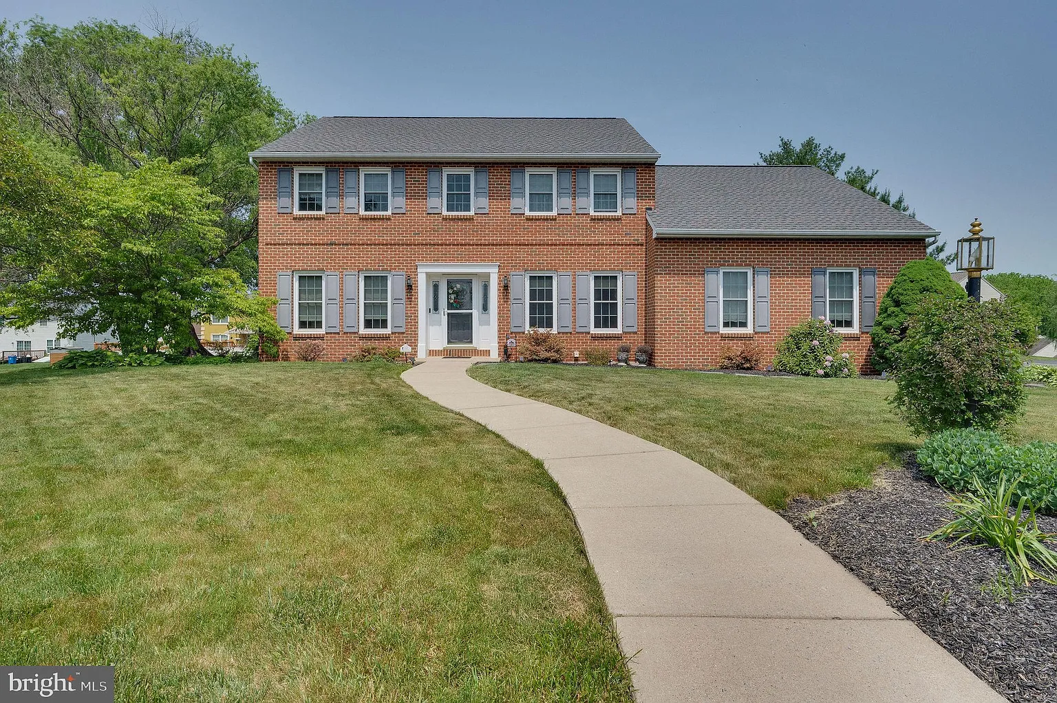 401 Floret Ave photo 1
