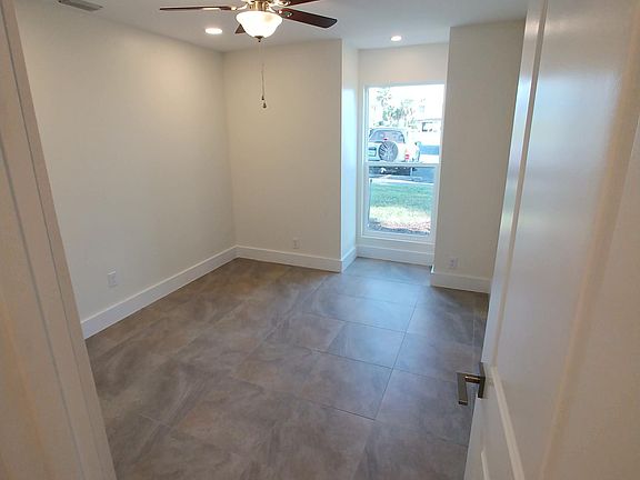 5th image of 631 Tarpon Ave APT 6391