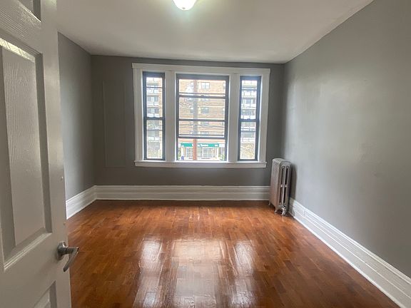 1st bedroom
