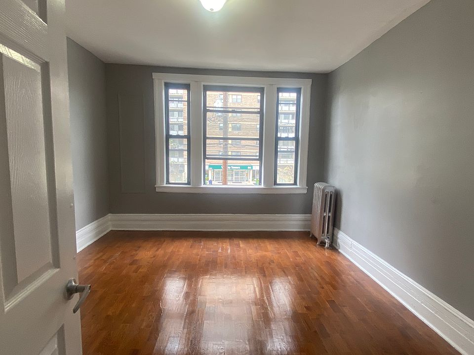 1st bedroom