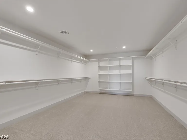 66 Lakefront Dr — Photo 46