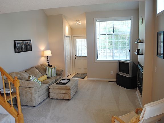 2nd image of 2735 Autumnwood Ln