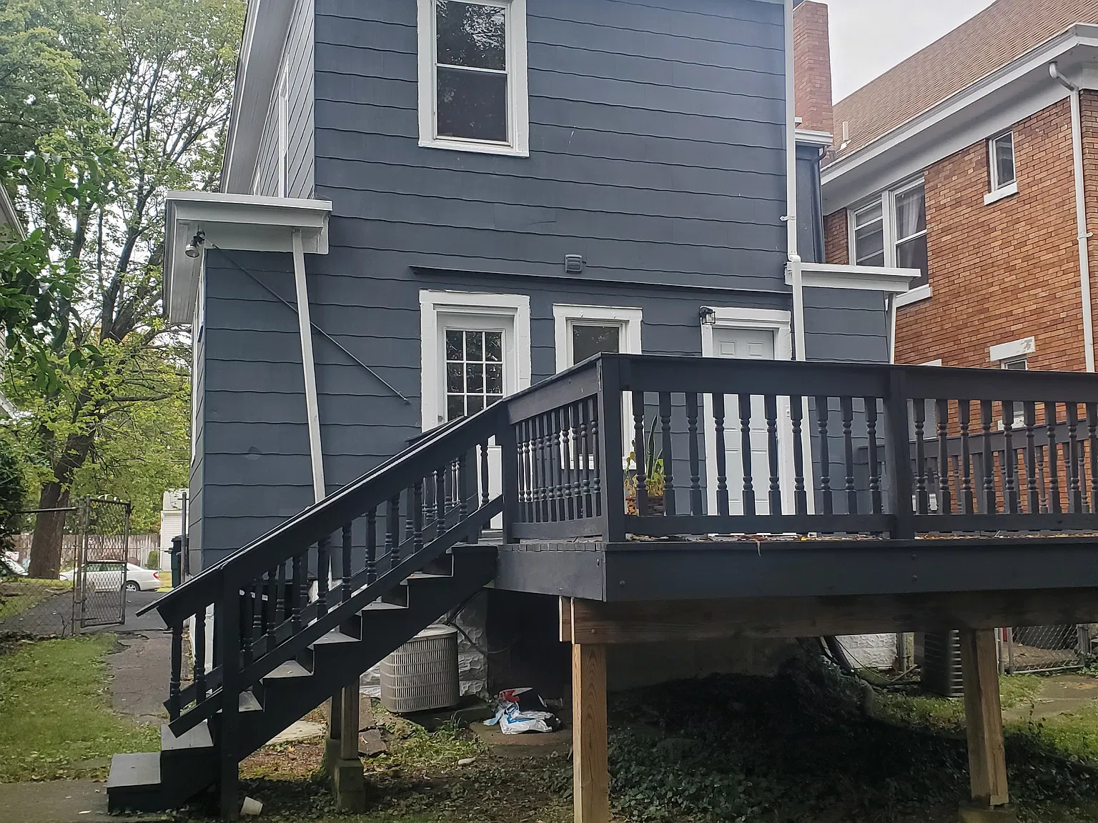 6 bed, 1900 sqft, $3,000 — Photo 2