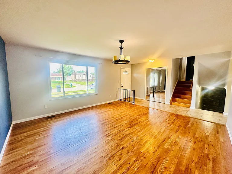 39326 Roland Dr — Photo 5