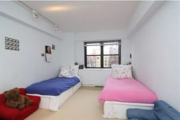Sold by Douglas Elliman | media 4